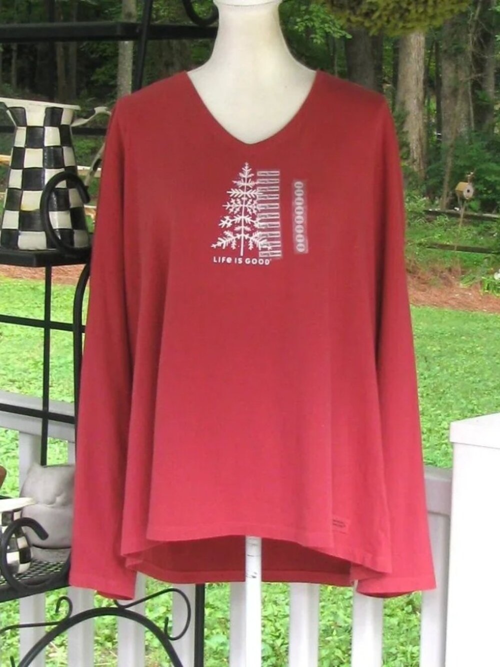 NWT Life is Good Womens Winter Tree Long Sleeve Crush v neck tee shirt top